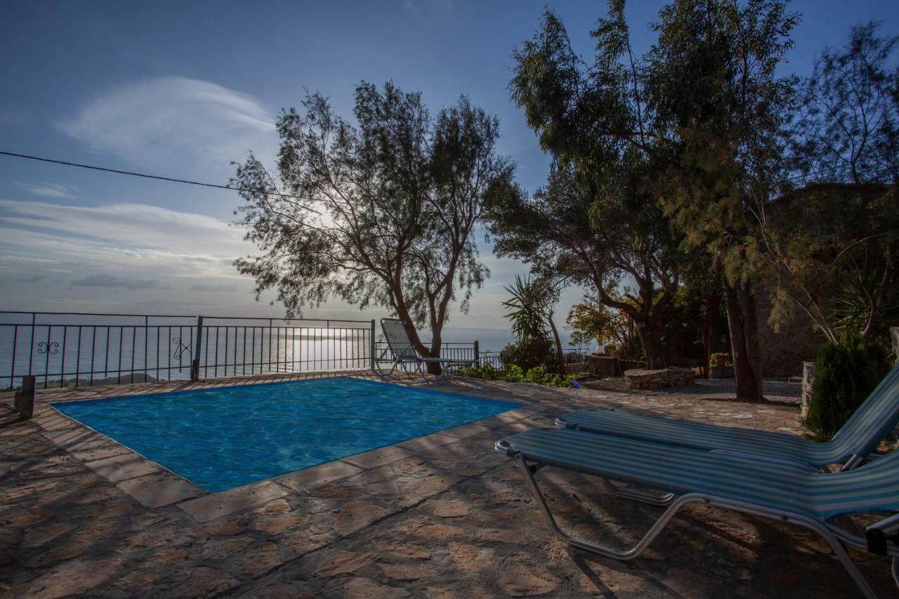 Country house Argyros House